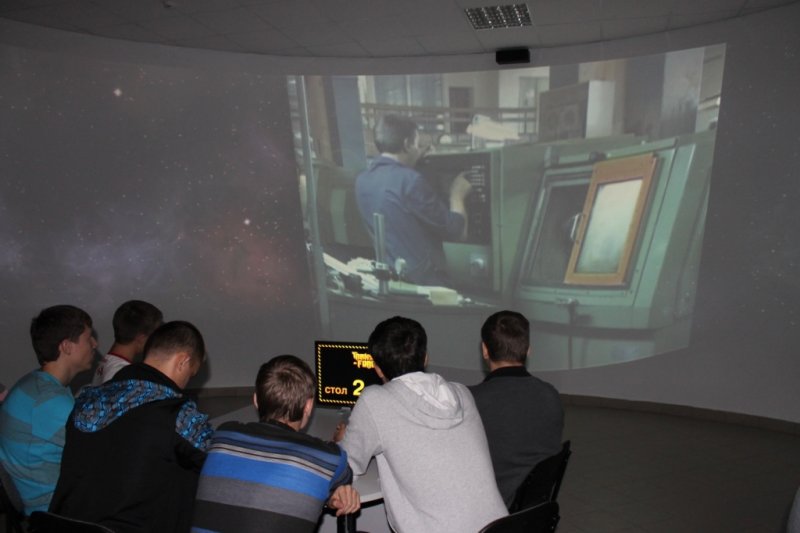 Фото к В Новосибирском информационном центре по атомной энергии прошла «атомная встреча»