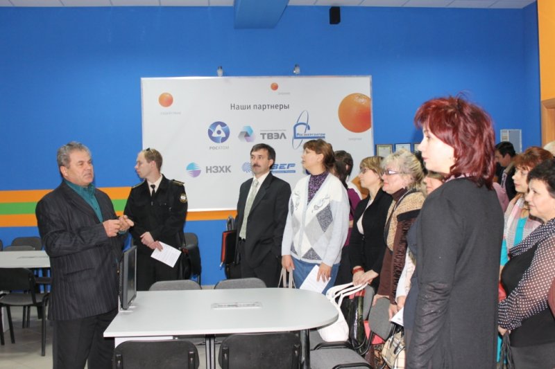 Фото к Руководители учреждений дополнительного образования Новосибирской области посетили Информационный центр по атомной энергии