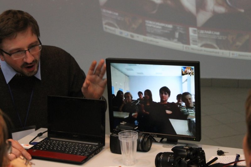 Фото к Известный журналист Григорий Тарасевич встретился с новосибирцами в центре атомной отрасли