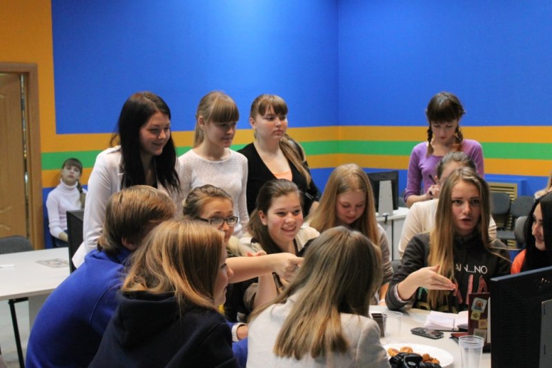 Фото к Известный журналист Григорий Тарасевич встретился с новосибирцами в центре атомной отрасли