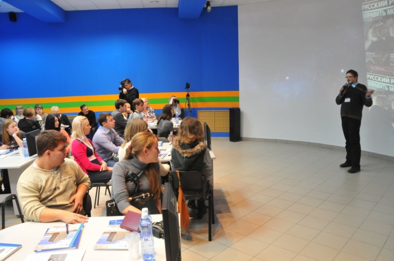 Фото к Известный журналист Григорий Тарасевич встретился с новосибирцами в центре атомной отрасли