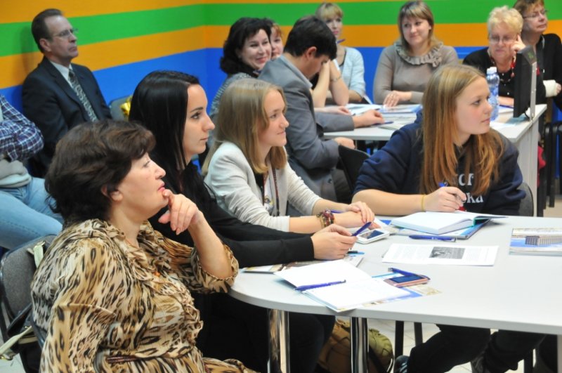 Фото к Известный журналист Григорий Тарасевич встретился с новосибирцами в центре атомной отрасли