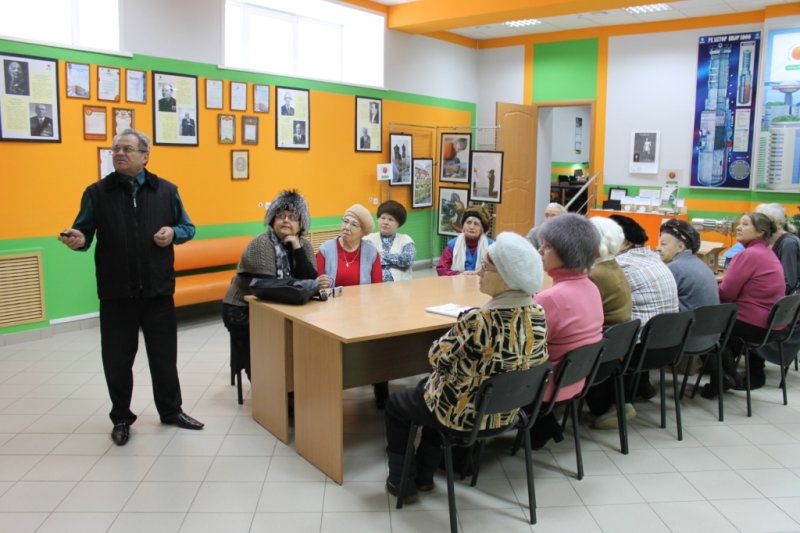 Фото к Новосибирский информационный центр сделал подарок инвалидам-ветеранам