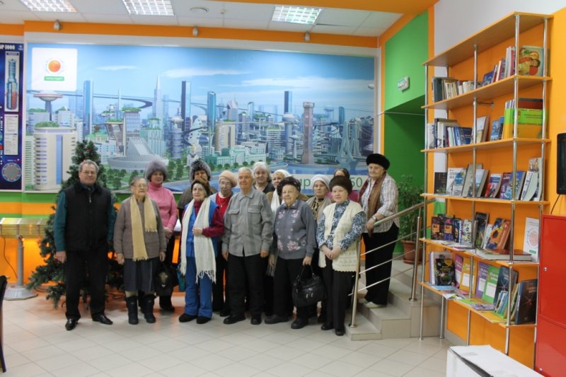 Фото к Новосибирский информационный центр сделал подарок инвалидам-ветеранам