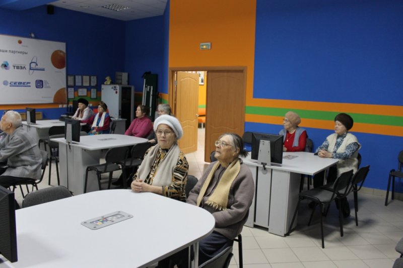 Фото к Новосибирский информационный центр сделал подарок инвалидам-ветеранам