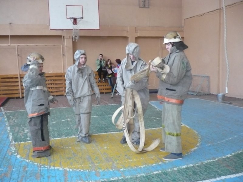 Фото к Безопасность детей в школе и городе