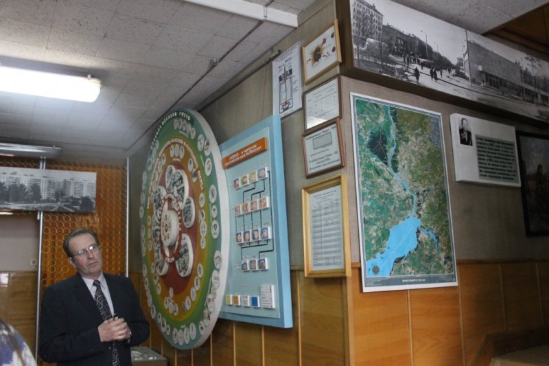 Фото к Информационный центр принял участие в экологических слушаниях ОАО «НЗХК»