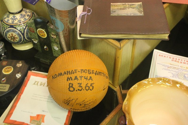 Фото к Информационный центр принял участие в экологических слушаниях ОАО «НЗХК»