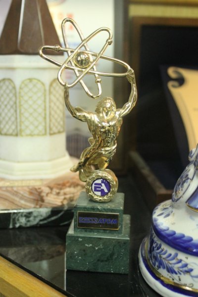 Фото к Информационный центр принял участие в экологических слушаниях ОАО «НЗХК»