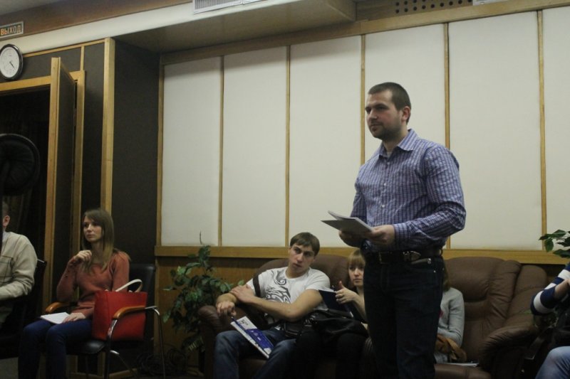 Фото к Информационный центр принял участие в экологических слушаниях ОАО «НЗХК»