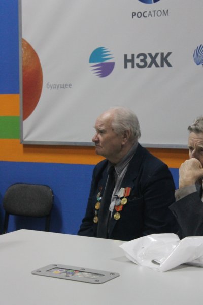 Фото к В рамках Всероссийской акции «Наука Побеждать!» в ИЦАО прошел цикл мероприятий для школьников, руководителей военно-патриотических школьных музеев, тружеников тыла — ветеранов педагогического труда, ветеранов ОАО «НЗХК», ветеранов ВОВ, малолетних узников