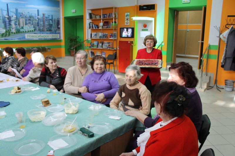 Фото к В рамках Всероссийской акции «Наука Побеждать!» в ИЦАО прошел цикл мероприятий для школьников, руководителей военно-патриотических школьных музеев, тружеников тыла — ветеранов педагогического труда, ветеранов ОАО «НЗХК», ветеранов ВОВ, малолетних узников