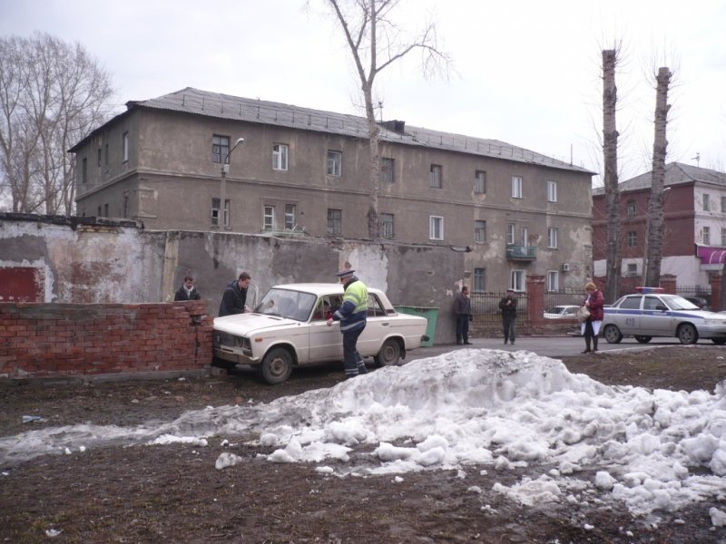 Фото к В начале мая ИЦАО г. Новосибирска совместно с МЧС  и МВД по НСО, Детским автогородком и Школой юных спасателей «Мужество» провели мероприятие в рамках Всероссийской акции «Наука Побеждать» — «Весенний переполох».