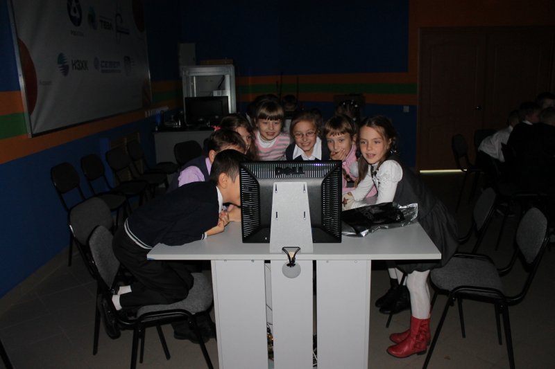 Фото к 11 июня в Информационном центре прошло мероприятие посвященное Дню России