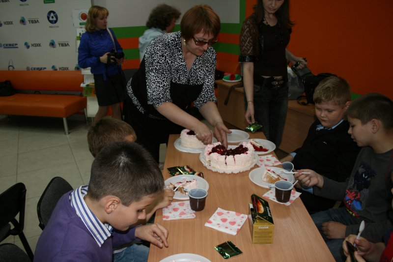 Фото к Выпускной вечер в Информационном центре по атомной энергии