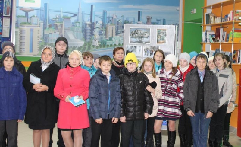 Фото к Закрытие выставки «Сквозь года»