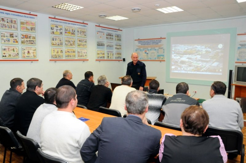 Фото к Педагоги ОБЖ области посетили Информационный центр атомной отрасли