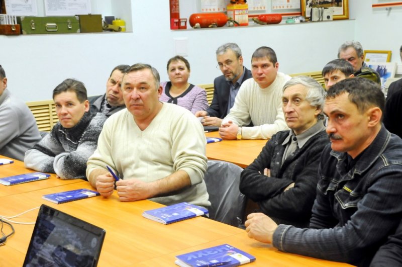 Фото к Педагоги ОБЖ области посетили Информационный центр атомной отрасли