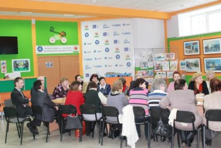 Фото к Министр образования, науки и инновационной политики Новосибирской области посетил информационный центр атомной отрасли