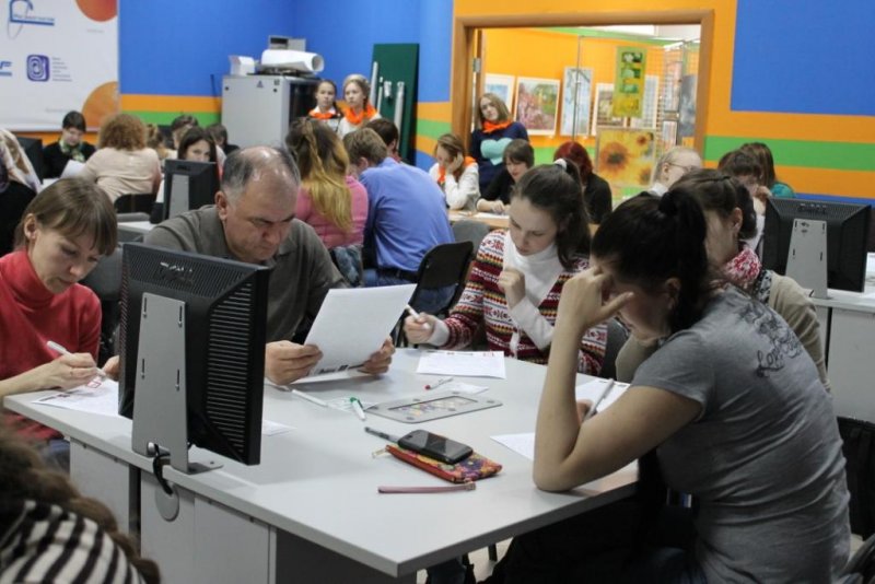 Фото к Тотальный диктант в Информационном центре