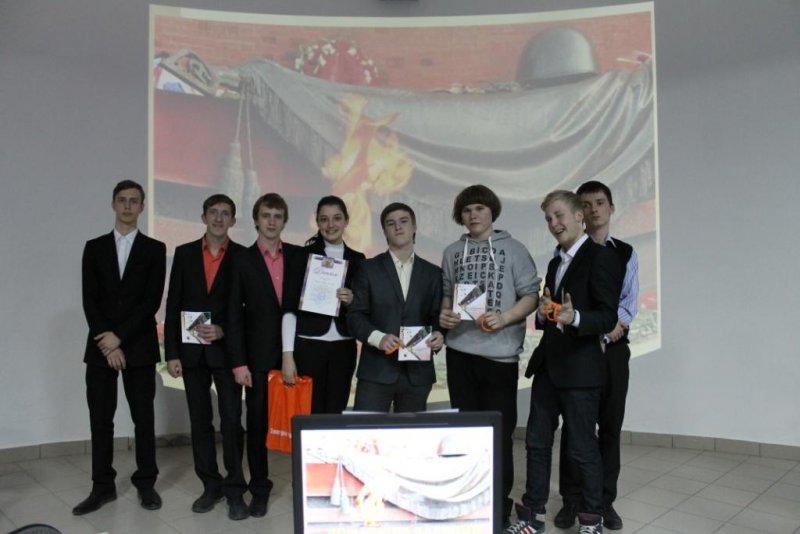 Фото к Информационный центр совместно с Центром развития творчества детей и юношества провели ряд патриотических мероприятий.