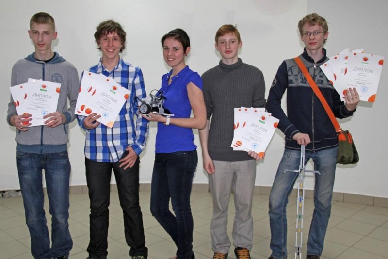 Фото к Новосибирский Информационный центр атомной отрасли провел Городской фестиваль по робототехнике «TROBOT 2014»