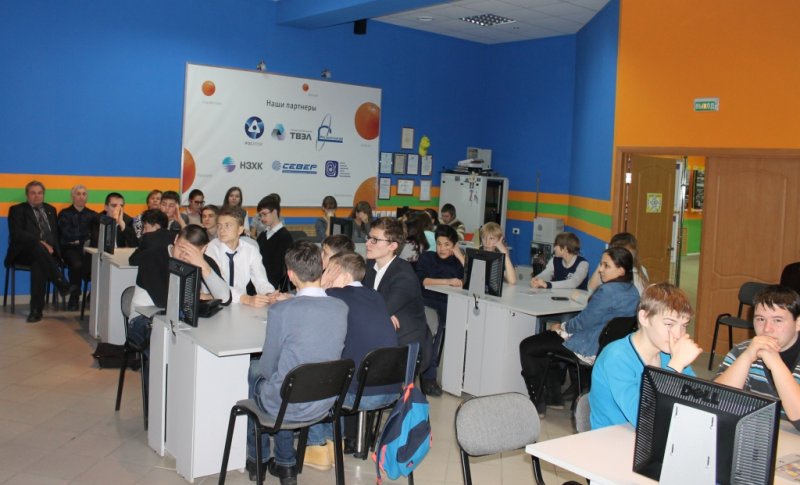 Фото к Дальнейшее освоение Арктики невозможно без атомного ледокольного флота