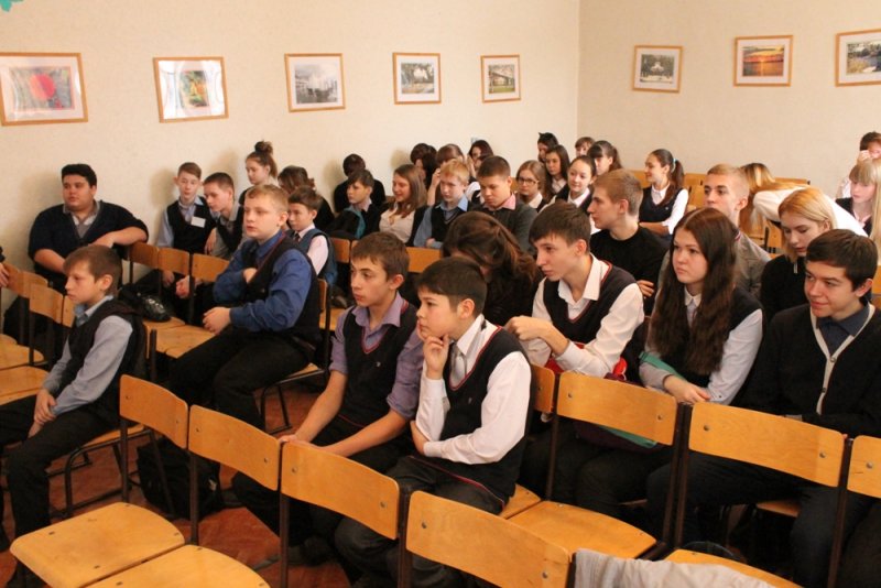 Фото к Школьники Кировского района побывали «Внутри реактора» на уроках безопасности