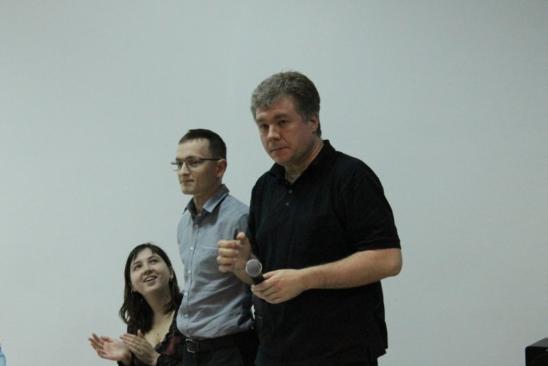Фото к День детских изобретений в ИЦАЭ Новосибирска: «Каракат» против «Бензовелопила»